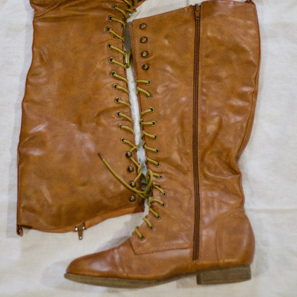 Knee-High Lace-Up Brown Leather Boots